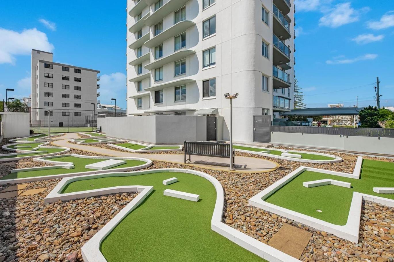 Mandolin Beachfront Aparthotel 4*