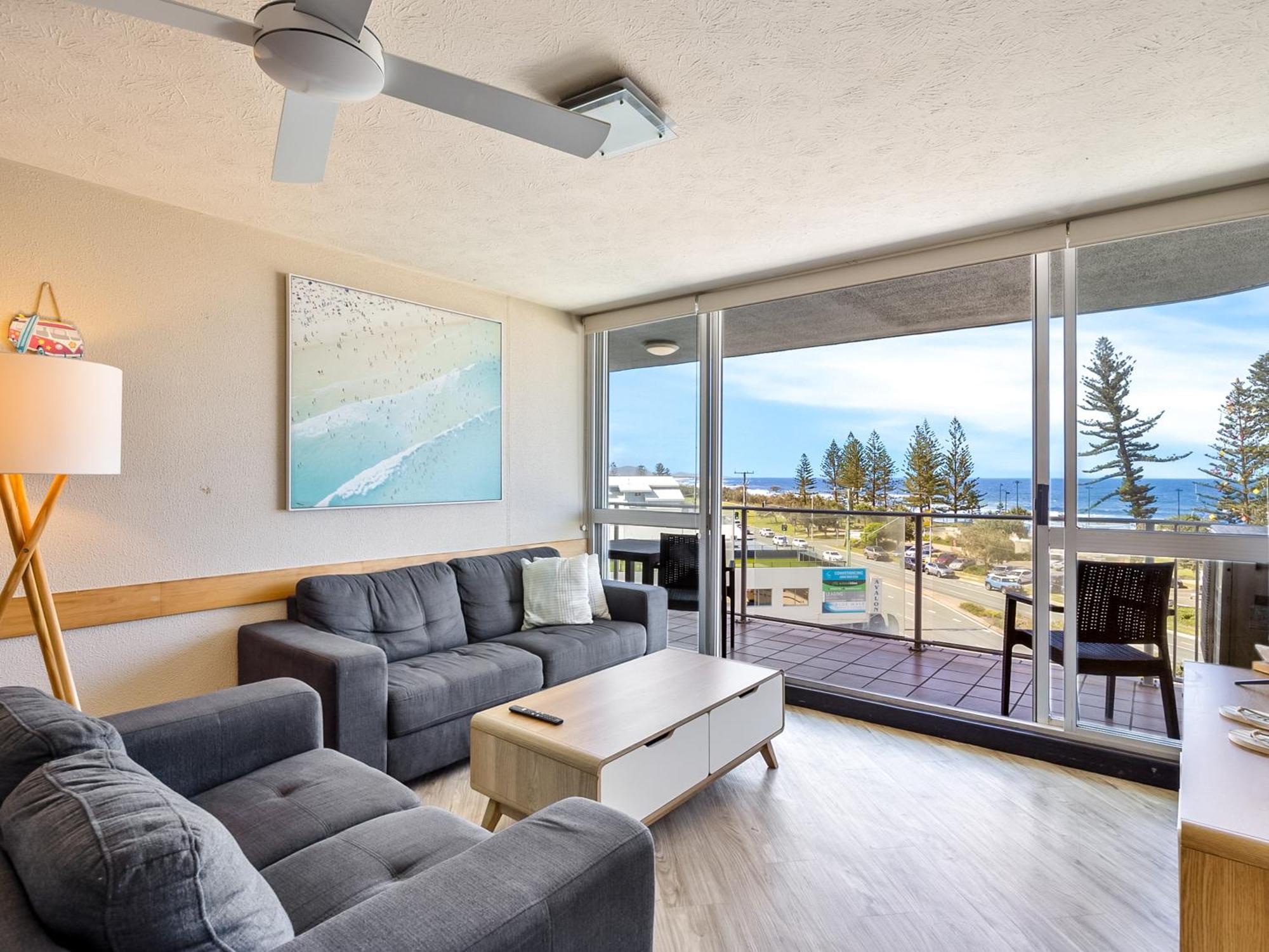 Aparthotel Mandolin Beachfront 4*